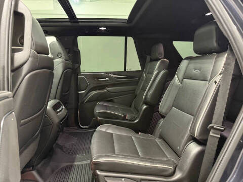 2023 Cadillac Escalade Sport