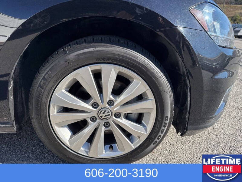 2021 Volkswagen Golf TSI