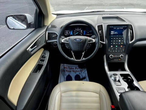 2022 Ford Edge SEL