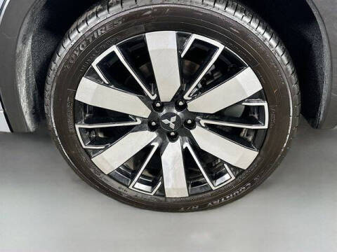 2025 Mitsubishi Outlander SEL