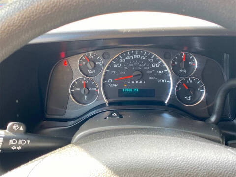 2023 GMC Savana 2500