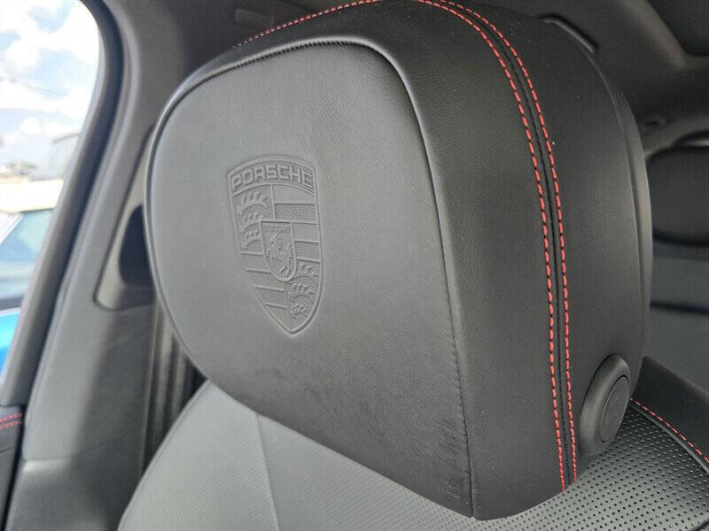 2022 Porsche Cayenne S