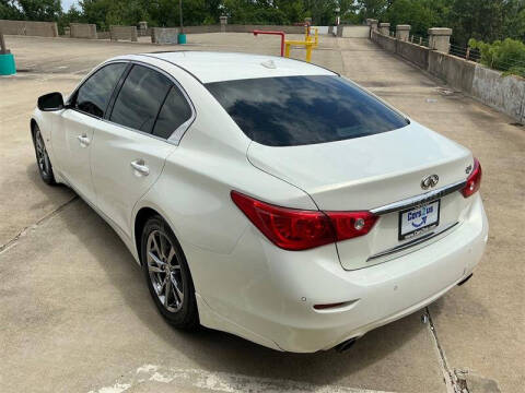 2015 Infiniti Q50