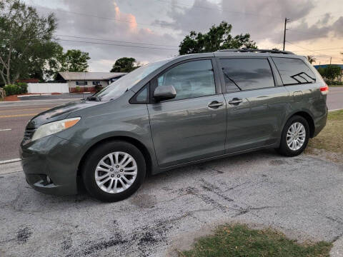 2013 Toyota Sienna
