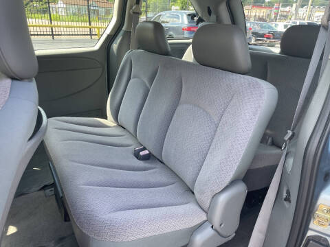 2006 Dodge Caravan SE