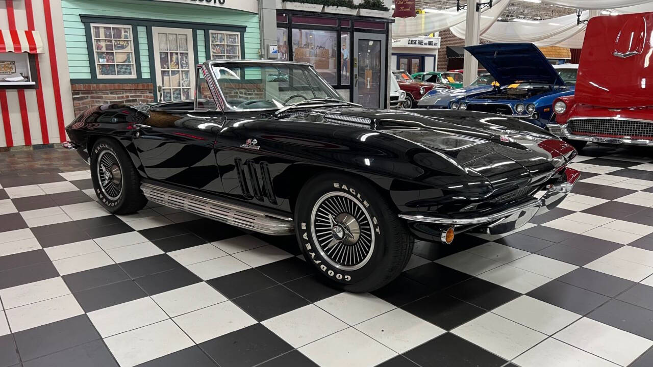 1966 Chevrolet Corvette 2
