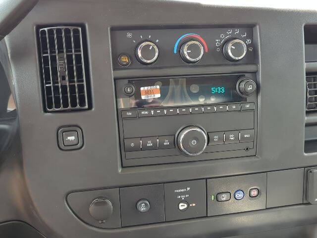 2025 Chevrolet Express 2500