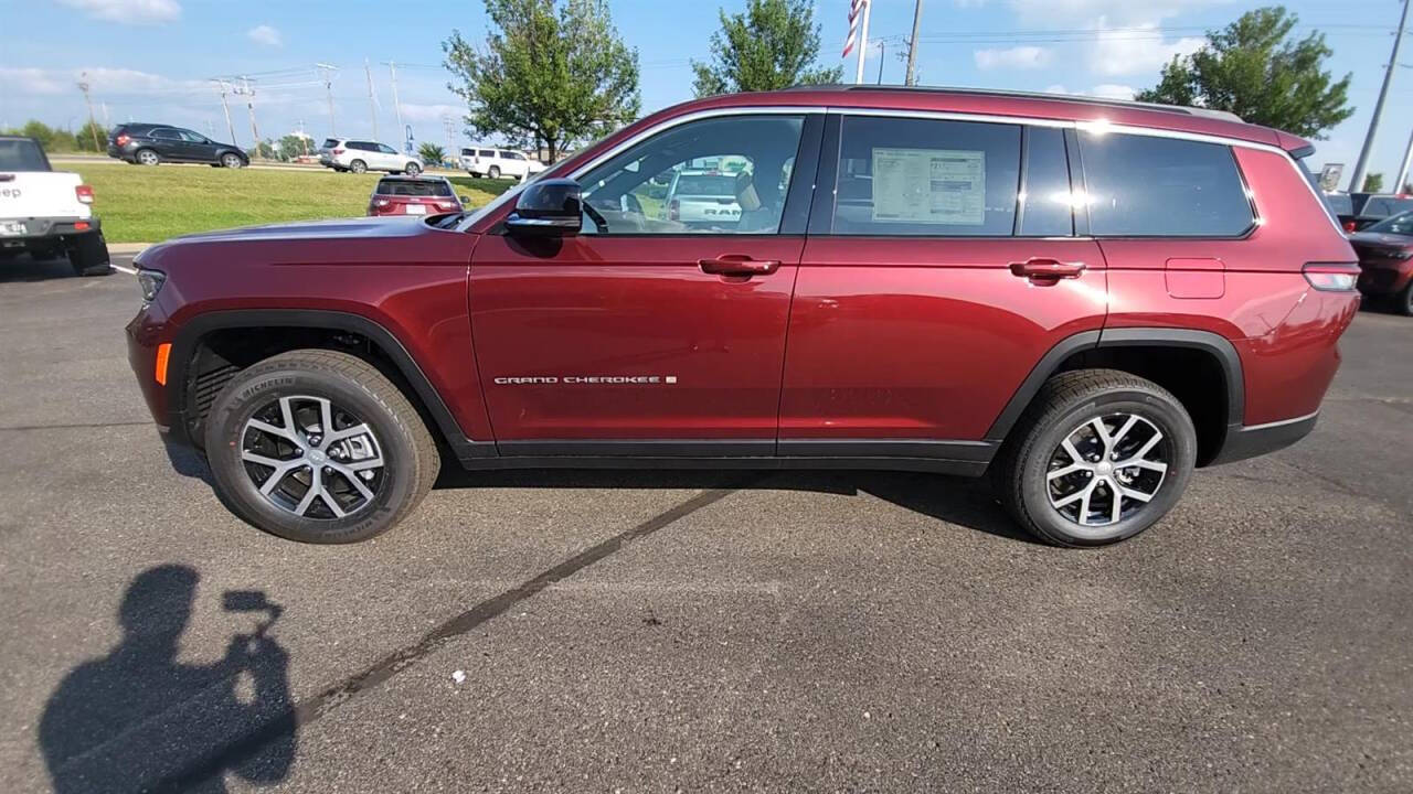 2024 Jeep Grand Cherokee L for sale at Victoria Auto Sales in Victoria, MN