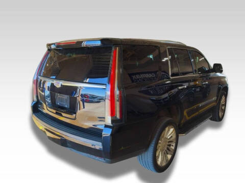 2019 Cadillac Escalade Standard