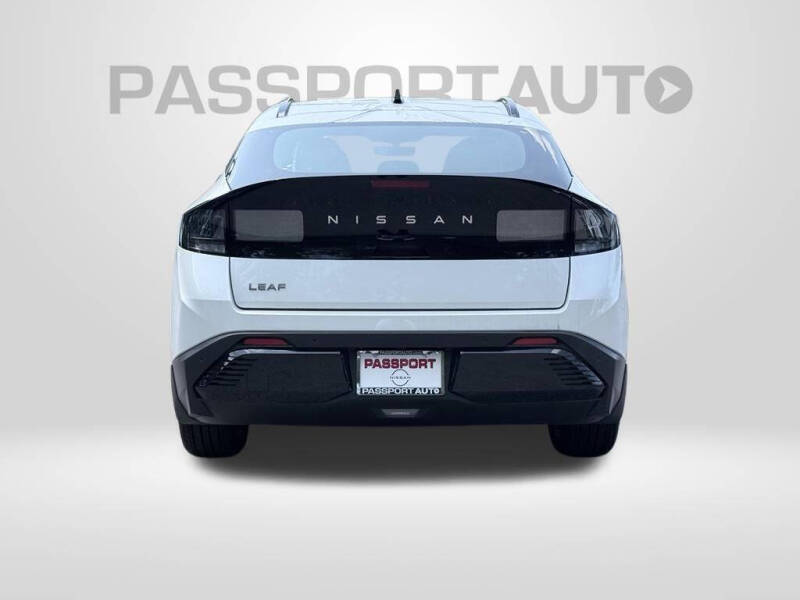 2026 Nissan LEAF Platinum+