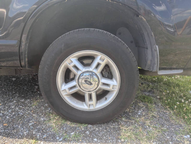 2004 Ford Explorer XLT