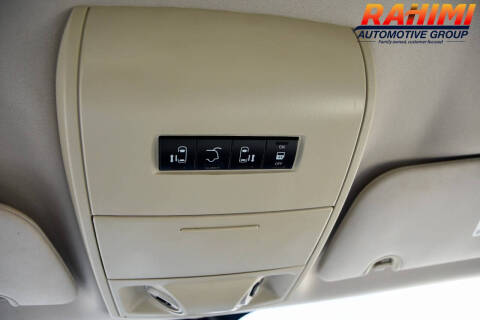 2012 Chrysler Town and Country Touring