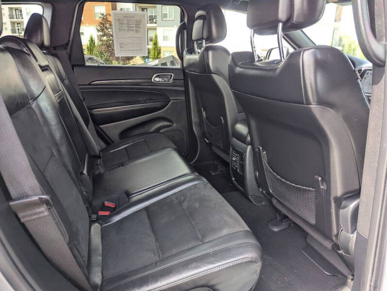 2019 Jeep Grand Cherokee Laredo E