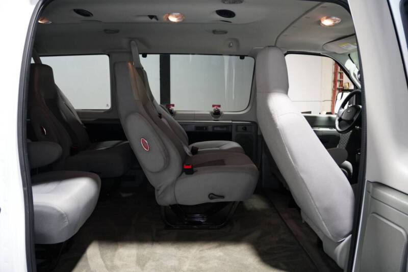 2014 Ford E-Series E-150 XLT