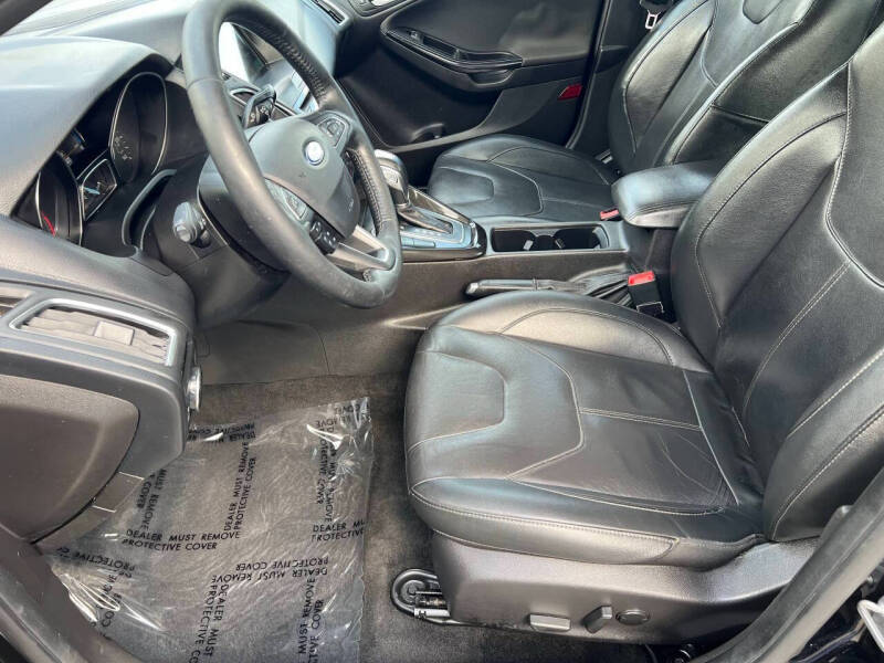 2017 Ford Focus Titanium