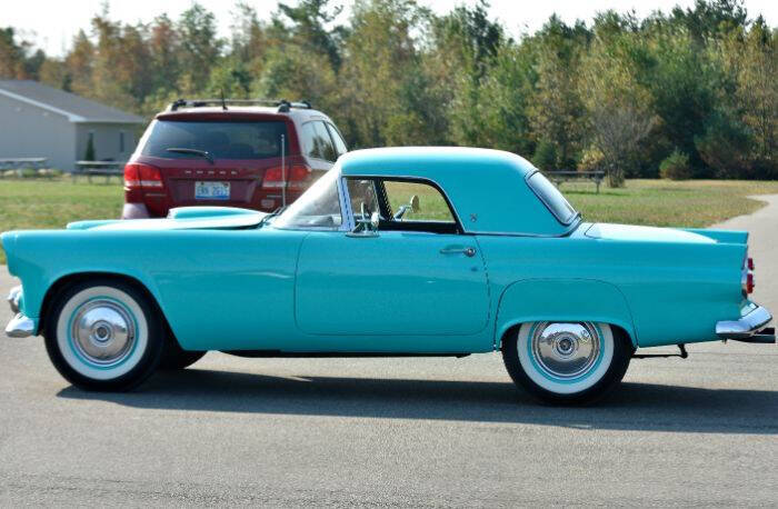 1955 Ford Thunderbird
