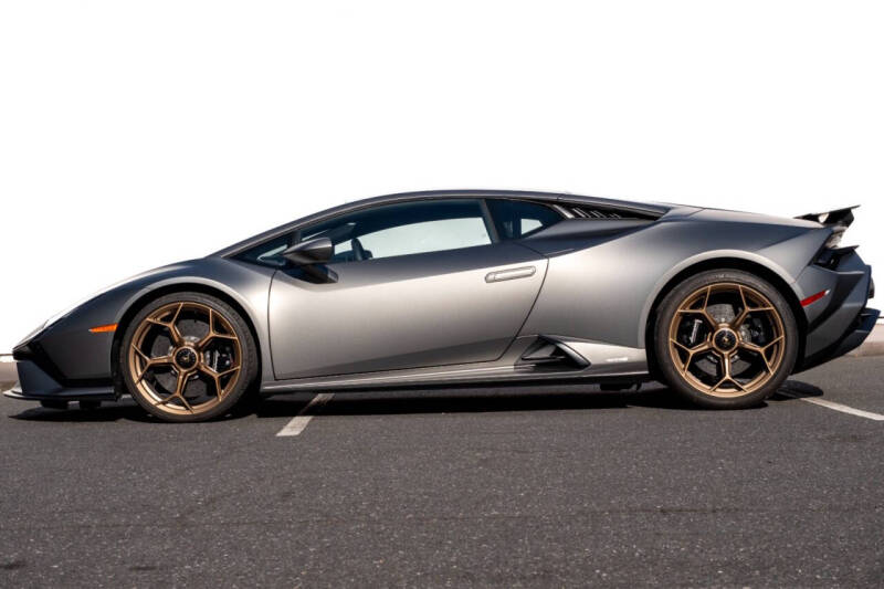 2023 Lamborghini Huracan Tecnica