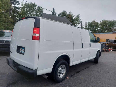 2017 Chevrolet Express 2500