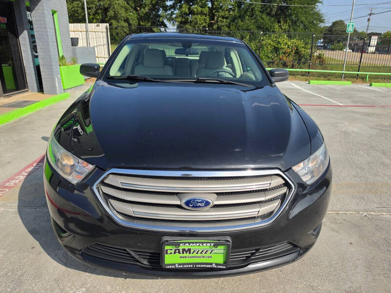 2013 Ford Taurus SE