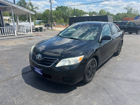 2010 Toyota Camry for sale at EAGLE AUTO SALES in Lindale TX