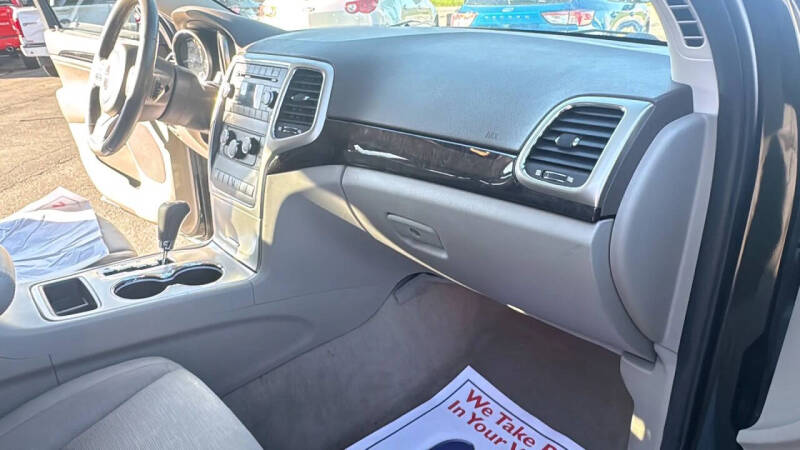 2011 Jeep Grand Cherokee Laredo