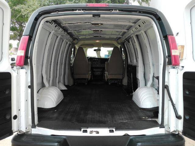 2020 Chevrolet Express 2500