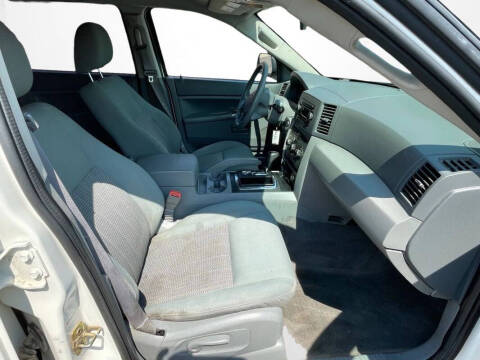 2007 Jeep Grand Cherokee Laredo