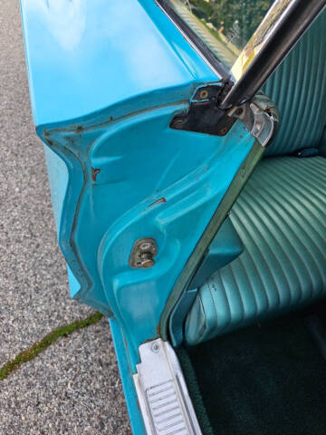 1964 Ford Thunderbird