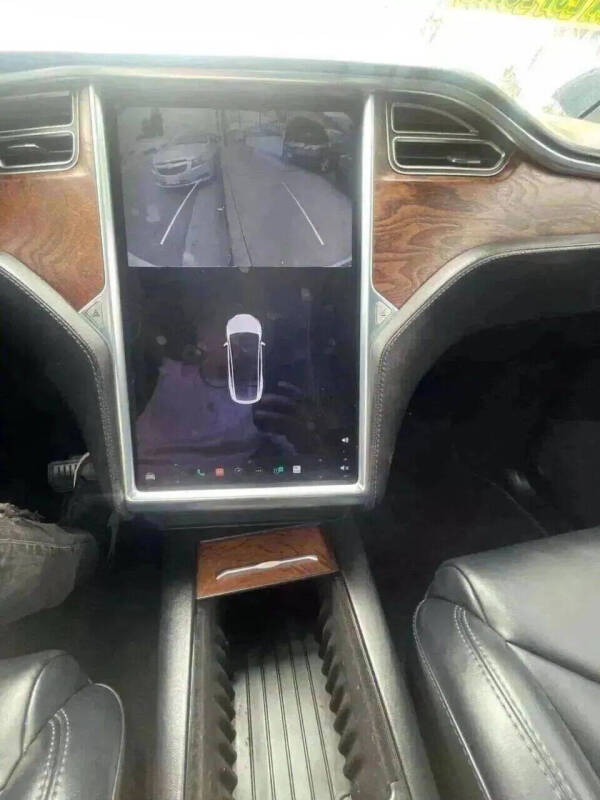 2017 Tesla Model X 75D