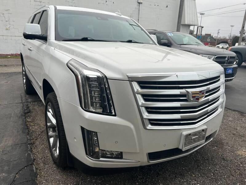 2017 Cadillac Escalade for sale at GREAT DEALS ON WHEELS in Michigan City IN