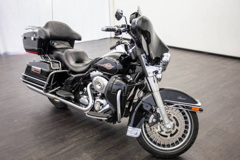 2010 Harley-Davidson FLHTC