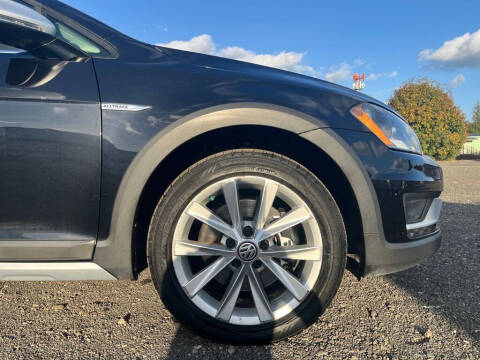 2017 Volkswagen Golf Alltrack TSI SEL 4Motion