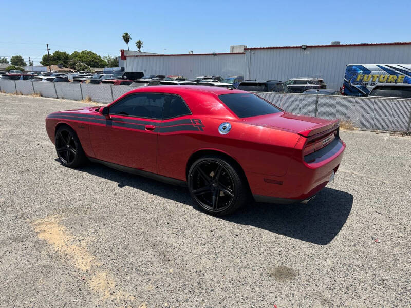 2012 Dodge Challenger R/T Plus