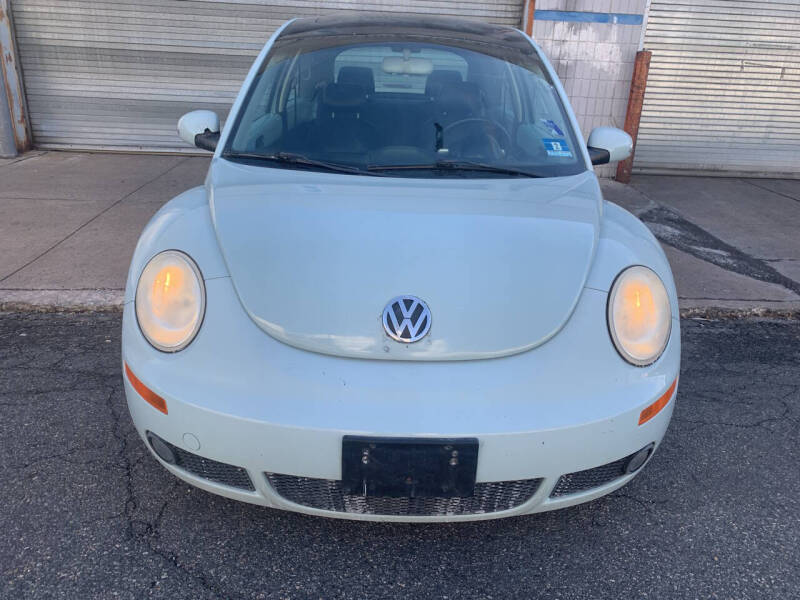 2010 Volkswagen New Beetle Base PZEV