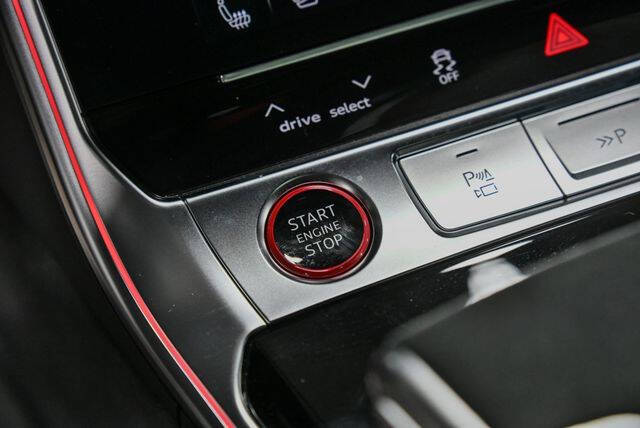 2024 Audi RS 6 Avant 4.0T quattro Avant performance