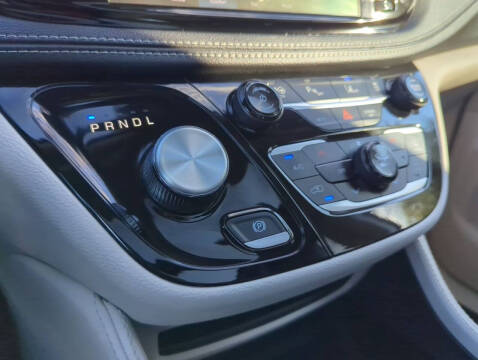 2023 Chrysler Pacifica Plug-In Hybrid Limited