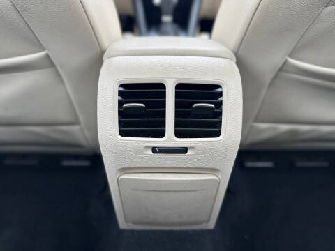 2010 Volkswagen Jetta SportWagen TDI