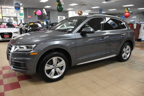 2018 Audi Q5 2.0T quattro Premium Plus