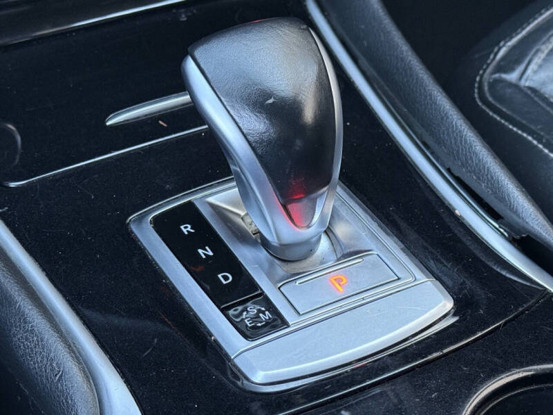 2018 Infiniti QX30 Premium