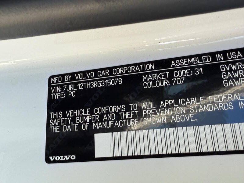 2024 Volvo S60 B5 Plus Black Edition