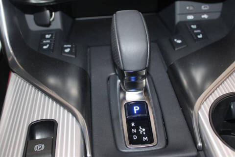 2025 Lexus LX 700h F SPORT Handling