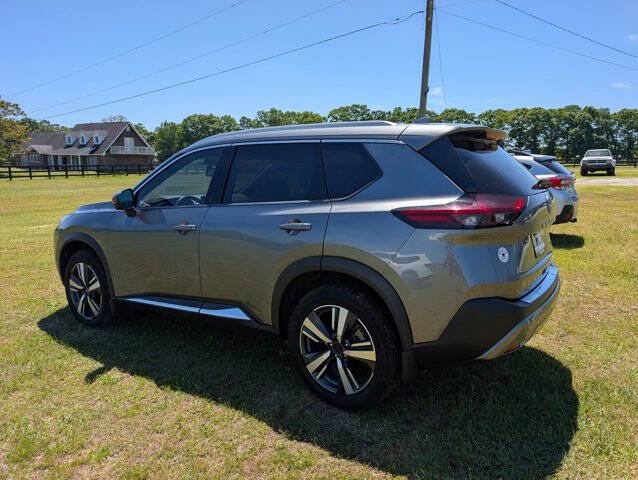 2022 Nissan Rogue SL