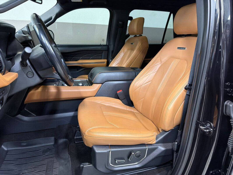 2023 Ford Expedition Platinum