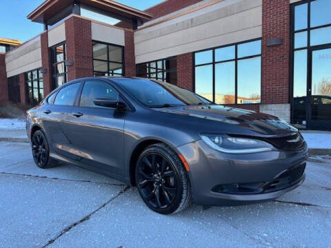 2016 Chrysler 200 S