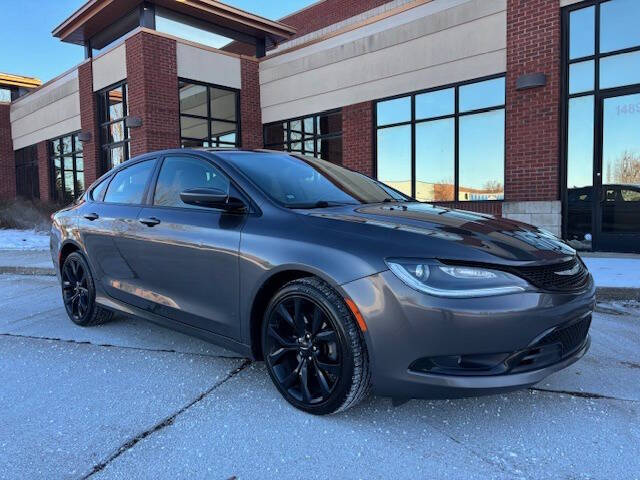 2016 Chrysler 200 S