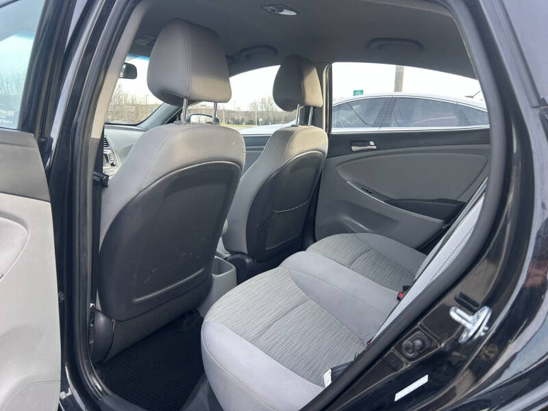 2017 Hyundai Accent SE