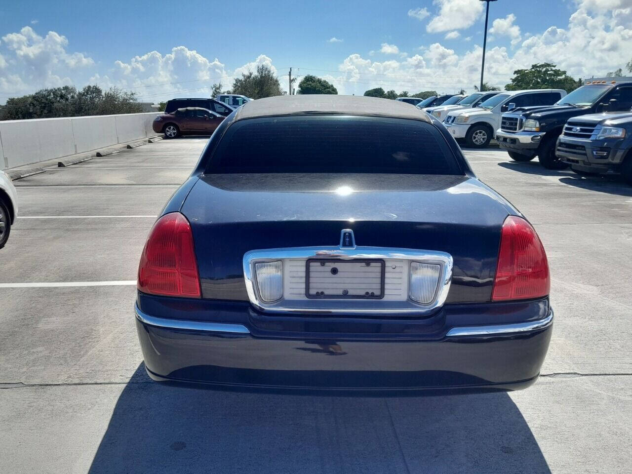 2003 Lincoln Town Car  - $5,450