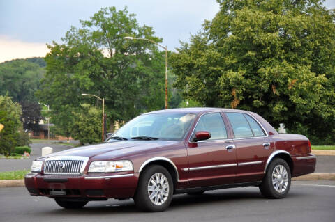 2006 Mercury Grand Marquis for sale at T CAR CARE INC in Philadelphia PA