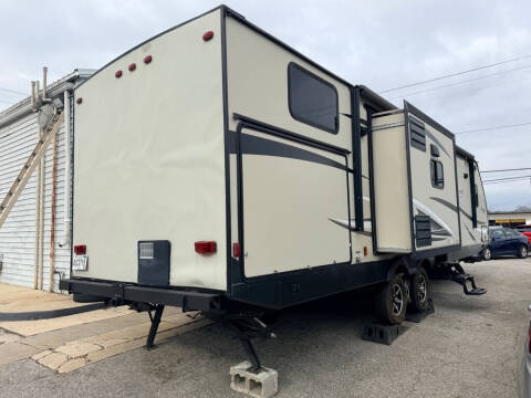 2017 Coachmen RV Freedom Express