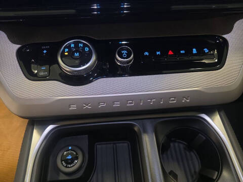 2026 Ford Expedition MAX Active